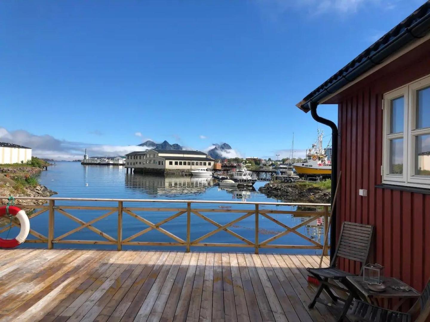 Nora'S Waterfront Cabin Svolvær Exterior foto